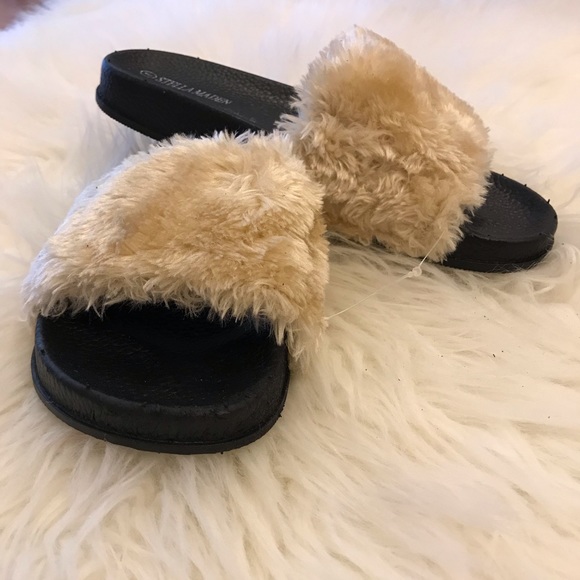 Blondie Beige Fur Slides - Picture 6 of 8